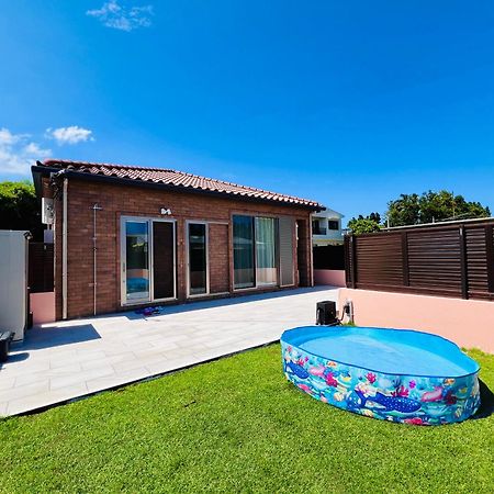 星降る夜と天然木の香りに包まれる新築癒しの隠れ家ishigaki Villa En えん エクステリア 写真